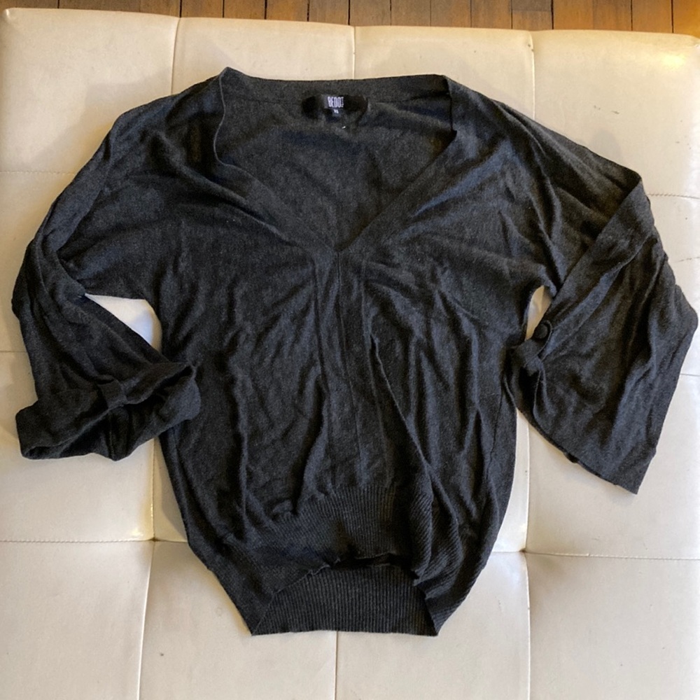 Bedo V-Neck Sweater (Dark Grey) with flared sleeves